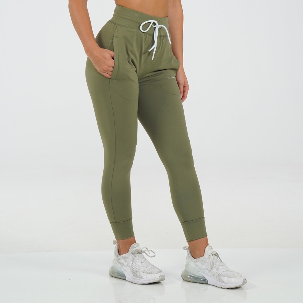 Olive NVGTN joggers size small